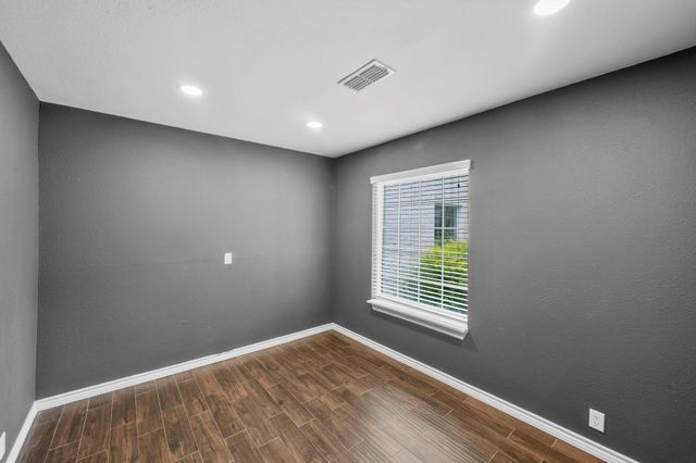10519 Fawnview Drive, Houston, TX 77070