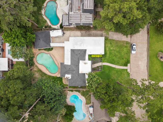 10519 Fawnview Drive, Houston, TX 77070