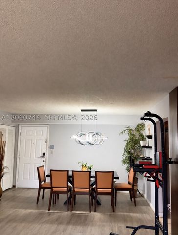 17901 NW 68th Ave R105, Hialeah, FL 33015