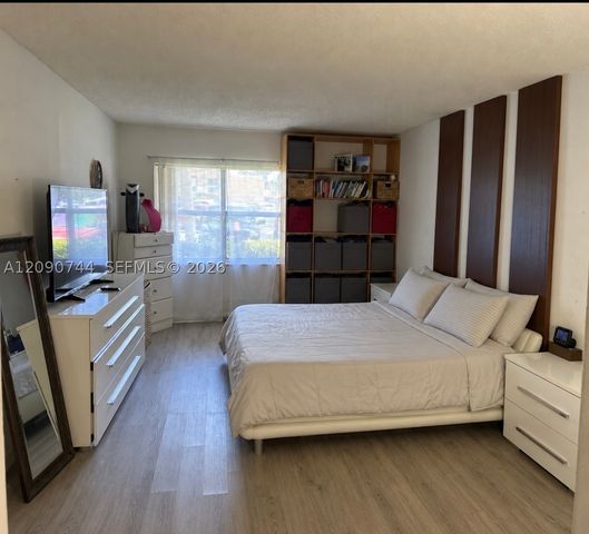 17901 NW 68th Ave R105, Hialeah, FL 33015