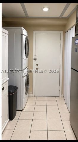 17901 NW 68th Ave R105, Hialeah, FL 33015