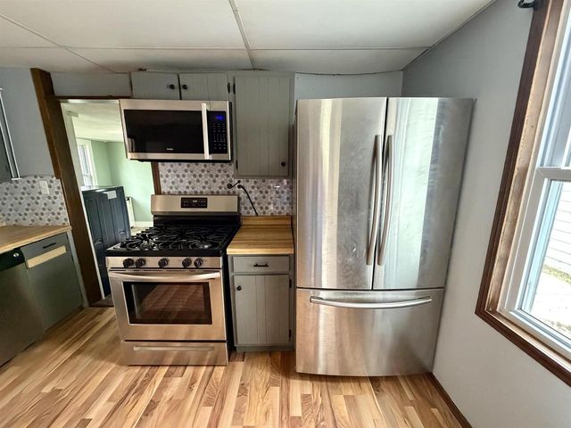320 W Brodhead Street, Orfordville, WI 53576