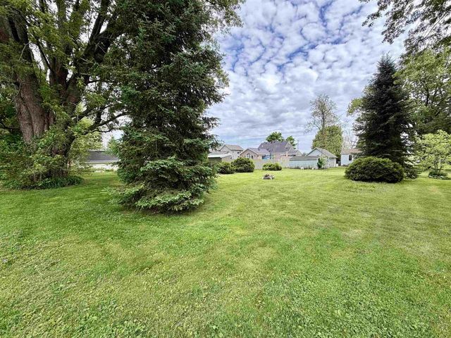 320 W Brodhead Street, Orfordville, WI 53576
