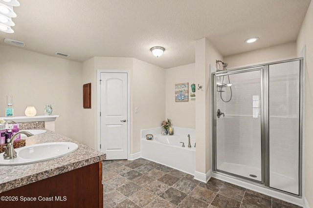 442 La Coco Street SW, Palm Bay, FL 32908