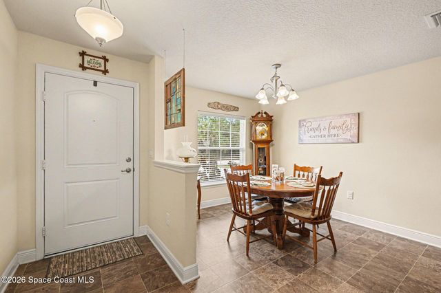 442 La Coco Street SW, Palm Bay, FL 32908