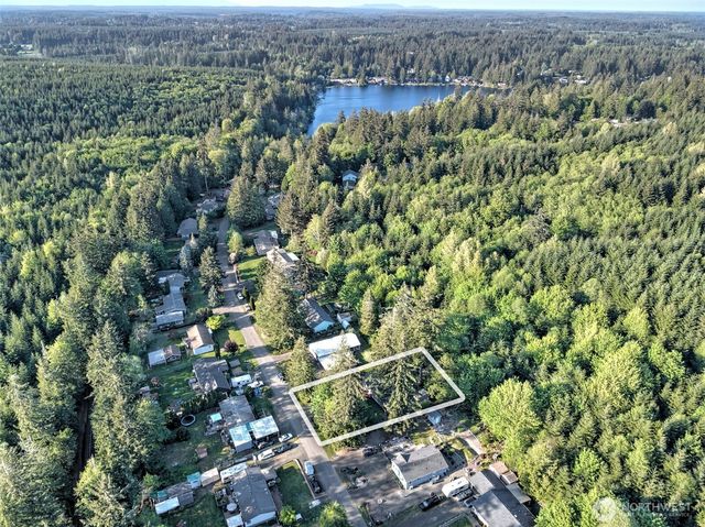 221 SE Fuchsia Avenue, Shelton, WA 98584