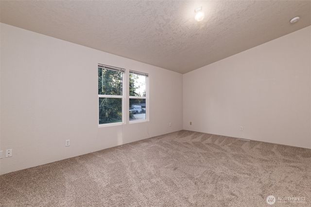 221 SE Fuchsia Avenue, Shelton, WA 98584