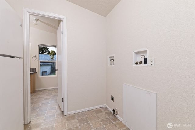 221 SE Fuchsia Avenue, Shelton, WA 98584