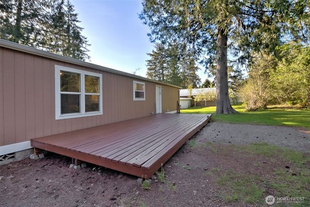 221 SE Fuchsia Avenue, Shelton, WA 98584