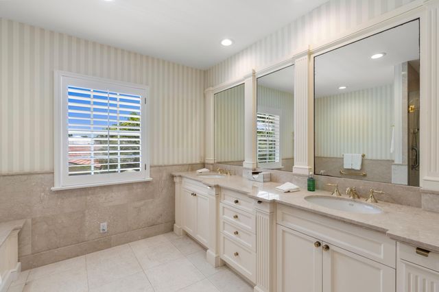 1554 N Ocean Way, Palm Beach, FL 33480