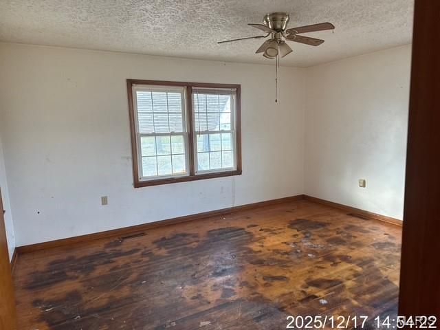 1130 Tower Road, Lebanon, MO 65536