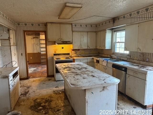 1130 Tower Road, Lebanon, MO 65536