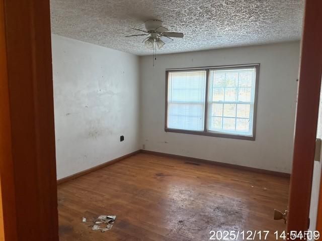 1130 Tower Road, Lebanon, MO 65536