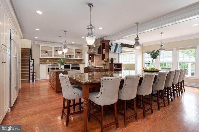 24 MICHAEL WAY, Pennington, NJ 08534