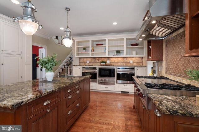 24 MICHAEL WAY, Pennington, NJ 08534