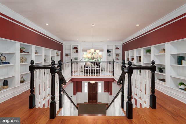 24 MICHAEL WAY, Pennington, NJ 08534