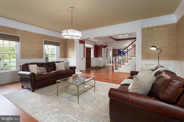 24 MICHAEL WAY, Pennington, NJ 08534