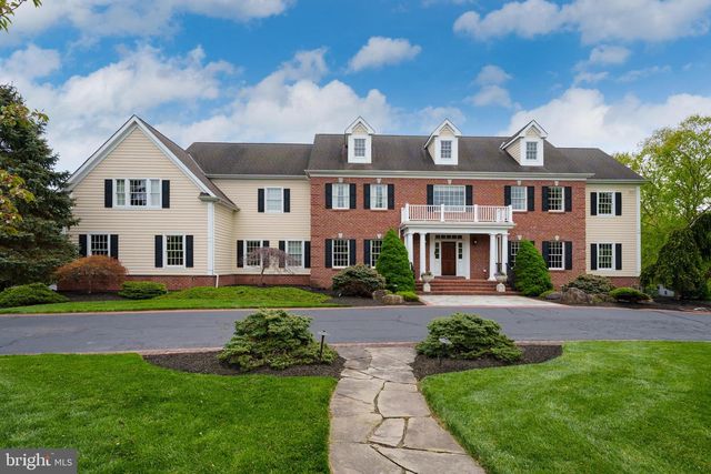 24 MICHAEL WAY, Pennington, NJ 08534