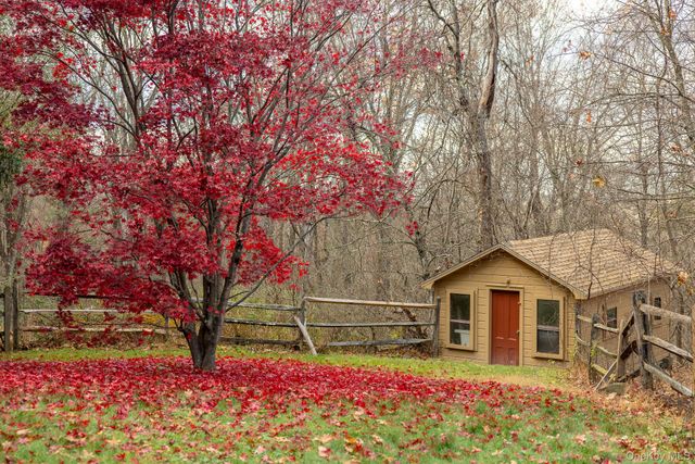 79 Torre Rock Road, Red Hook, NY 12571