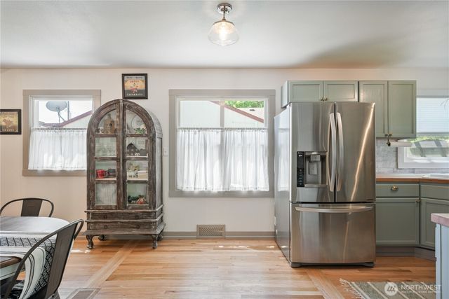 1022 22nd Avenue, Longview, WA 98632