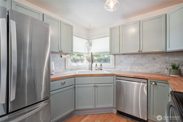 1022 22nd Avenue, Longview, WA 98632