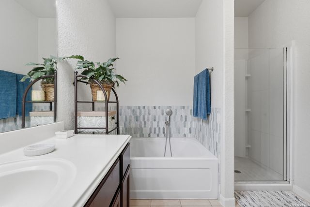 11647 Luckey Ledge, San Antonio, TX 78252