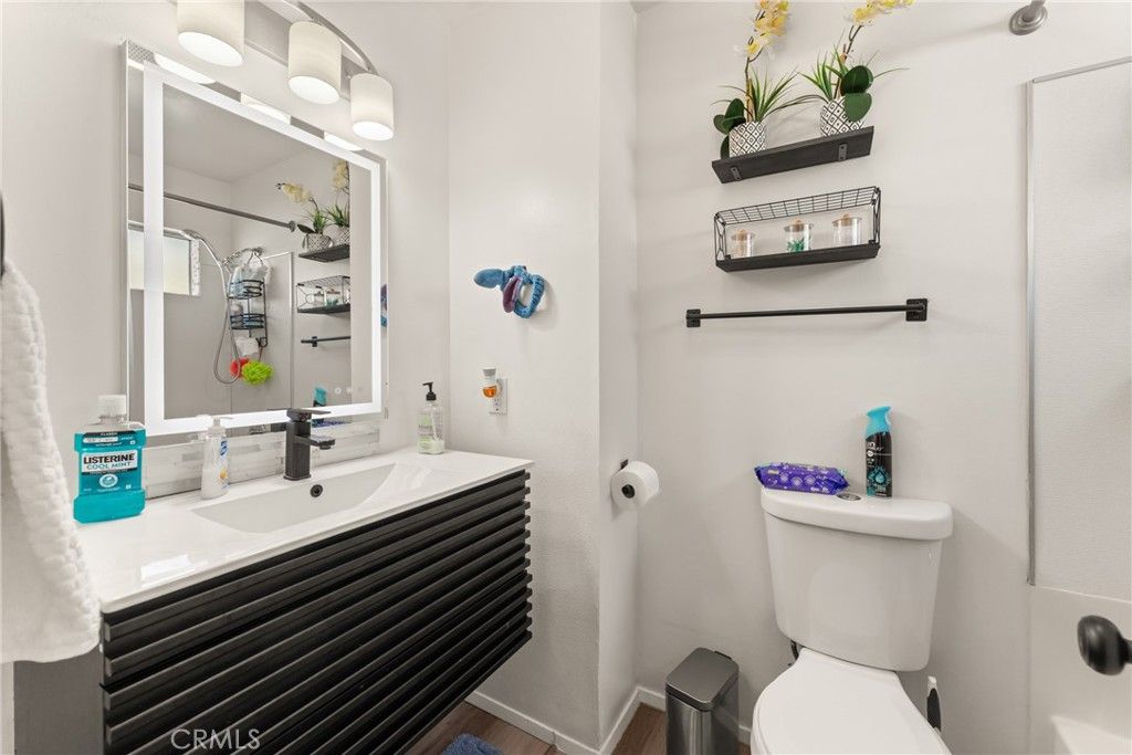 Image 17 of property listing at 385 E Stetson, Hemet, CA 92543
