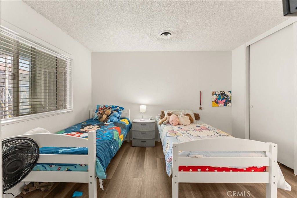 Image 18 of property listing at 385 E Stetson, Hemet, CA 92543