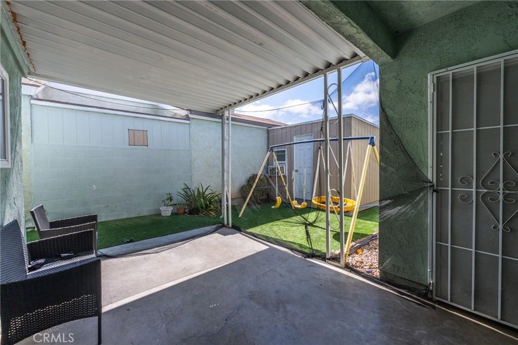 Image 22 of property listing at 385 E Stetson, Hemet, CA 92543