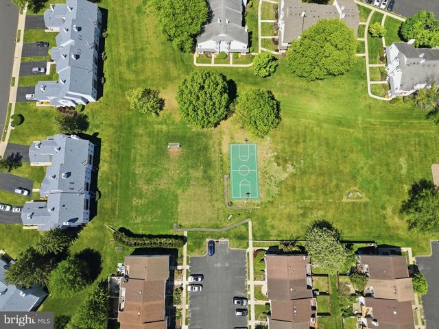 264 CLINTON CT, Southampton, PA 18966