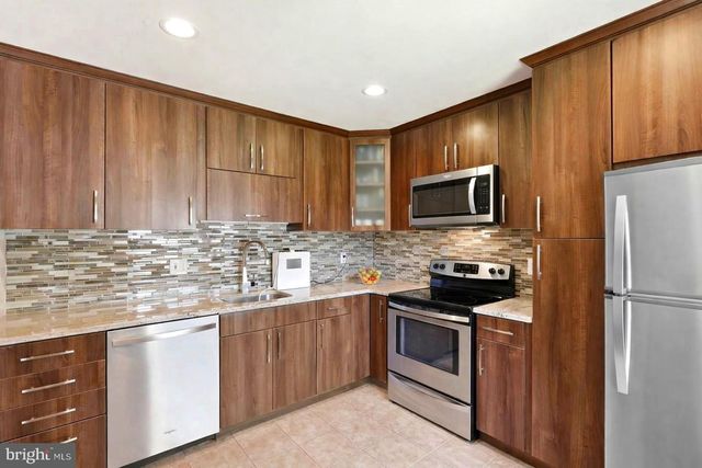 264 CLINTON CT, Southampton, PA 18966