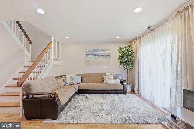 264 CLINTON CT, Southampton, PA 18966