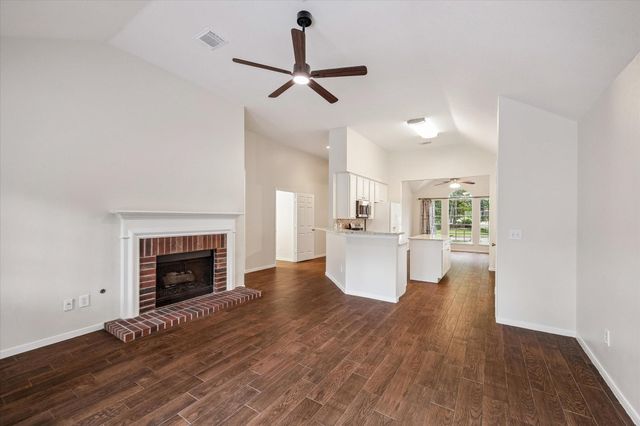 22 N Holly Laurel Circle, The Woodlands, TX 77382