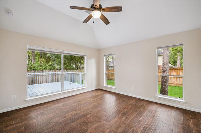 22 N Holly Laurel Circle, The Woodlands, TX 77382