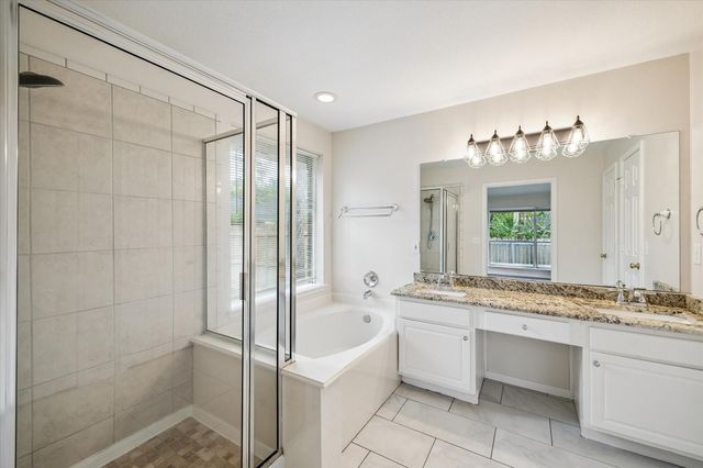22 N Holly Laurel Circle, The Woodlands, TX 77382