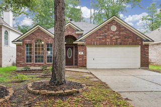 22 N Holly Laurel Circle, The Woodlands, TX 77382