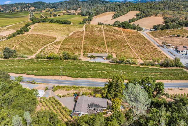 1389 Canyon Rd, Geyserville, CA 95441