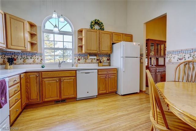 5685 Jason Oval, Medina, OH 44256