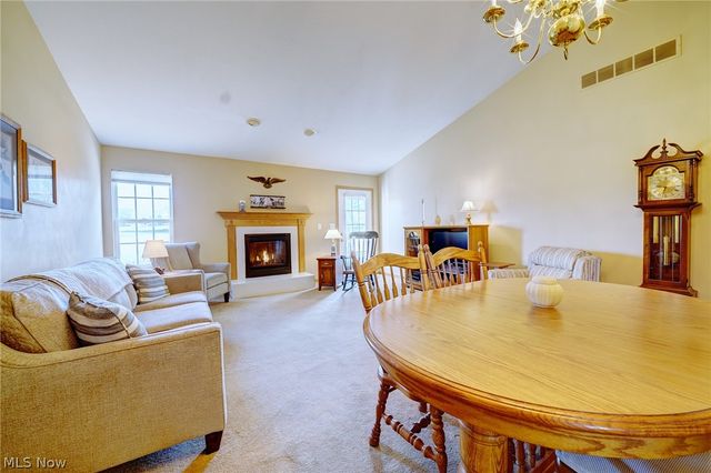 5685 Jason Oval, Medina, OH 44256