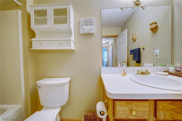 5685 Jason Oval, Medina, OH 44256