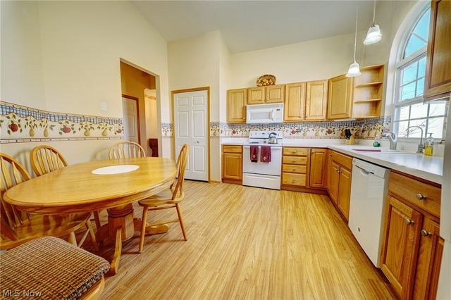 5685 Jason Oval, Medina, OH 44256