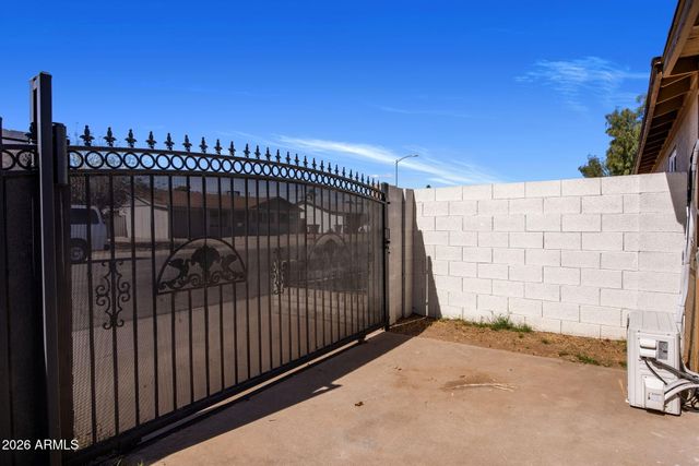 7403 E GARFIELD Street, Scottsdale, AZ 85257