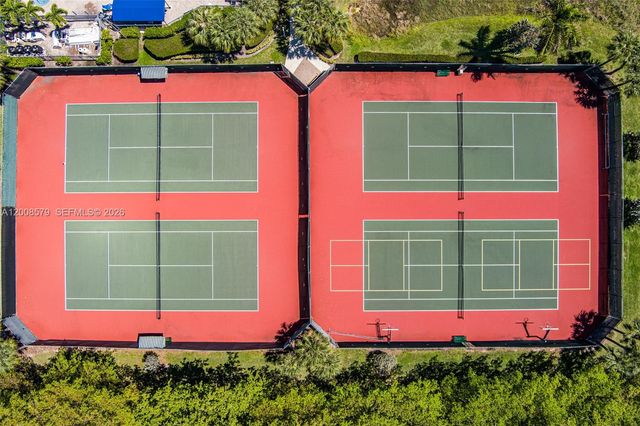 1125 Queen Palm Ct, Hollywood, FL 33019