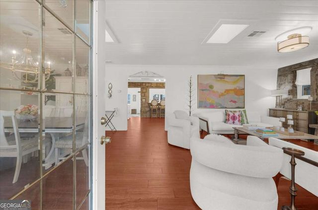 6386 Tuggle Drive, Buford, GA 30518