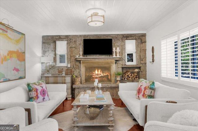 6386 Tuggle Drive, Buford, GA 30518