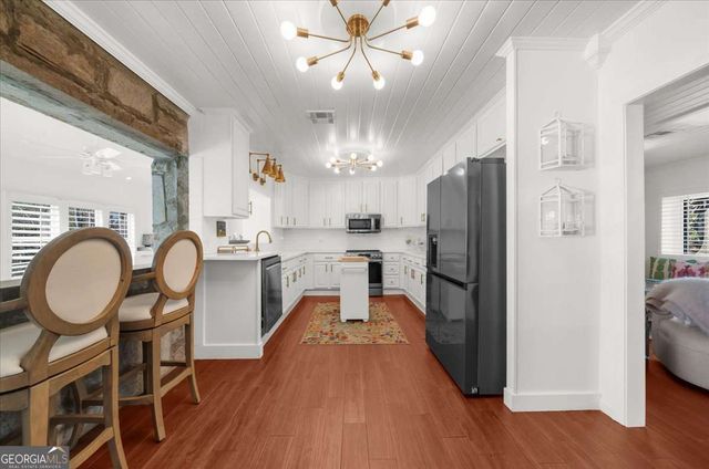 6386 Tuggle Drive, Buford, GA 30518