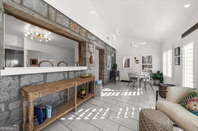 6386 Tuggle Drive, Buford, GA 30518