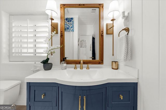 6386 Tuggle Drive, Buford, GA 30518