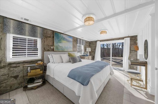 6386 Tuggle Drive, Buford, GA 30518