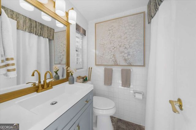 6386 Tuggle Drive, Buford, GA 30518